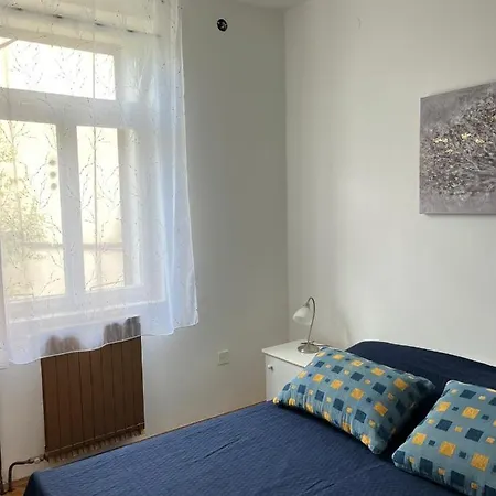 Apartman Mara * شيبينيك