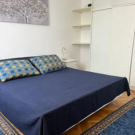 Apartman Mara * شيبينيك